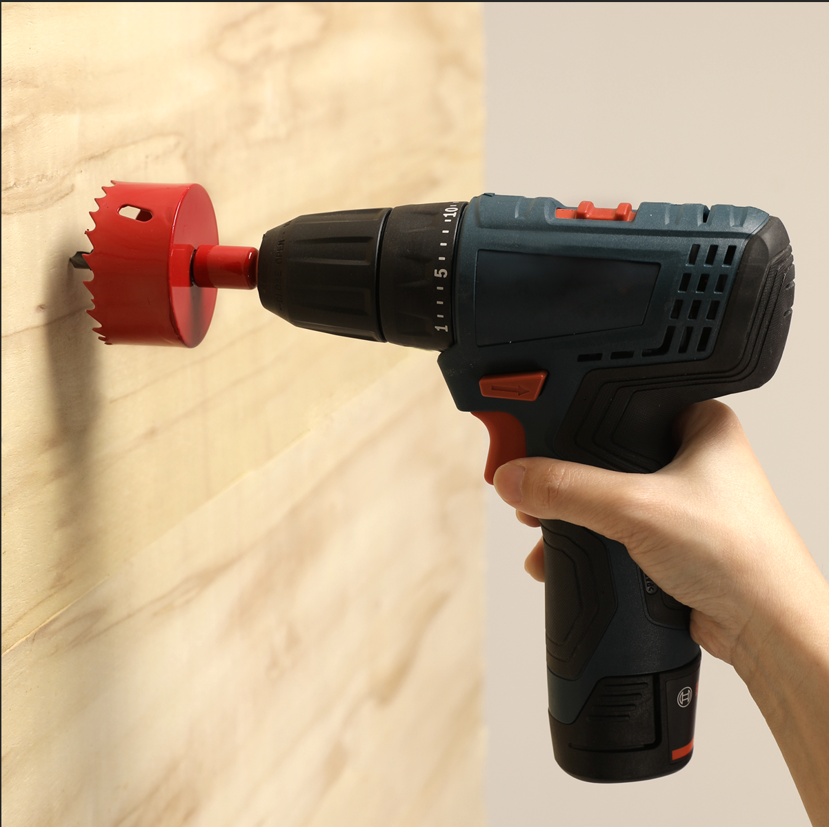 Renogy | 55mm HSS Bi-Metal Hole Saw with Corn Hole Drilling Cutter | RTHS55-US