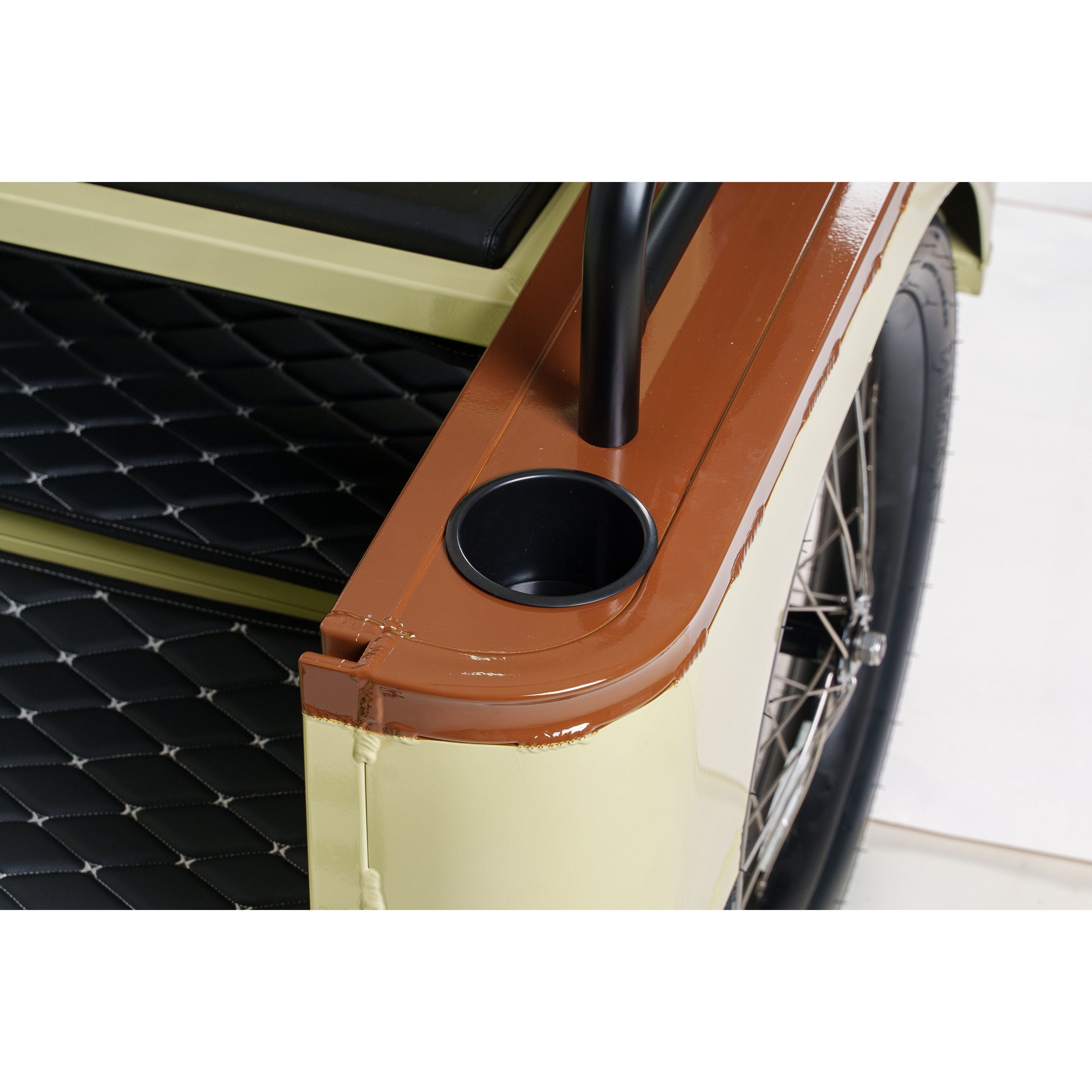 Conductor Plus Rickshaw