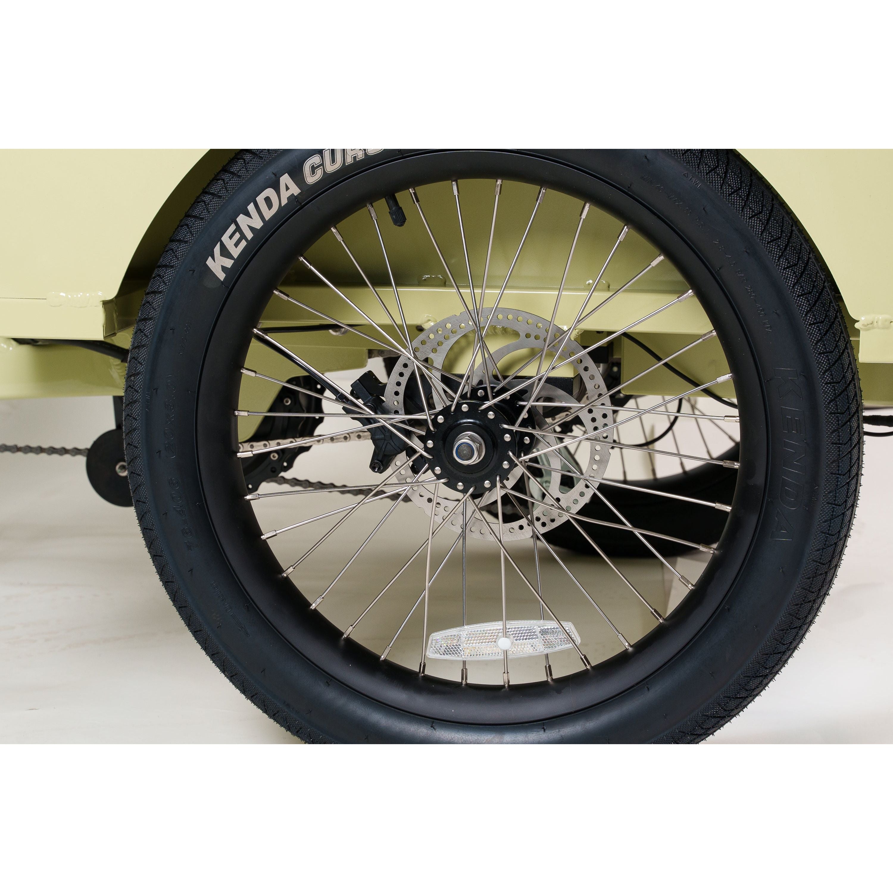 Conductor Plus Rickshaw